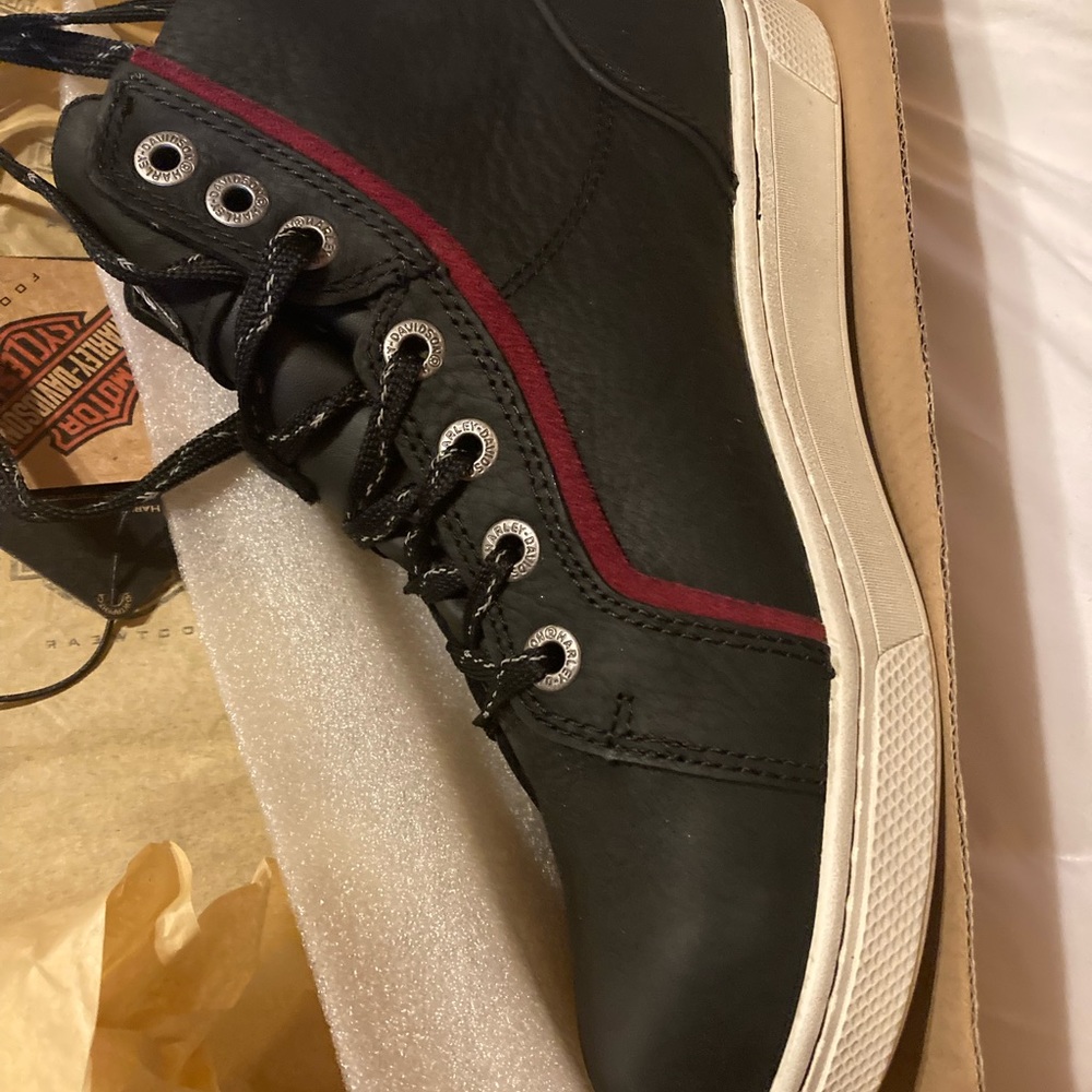 Harley Davidson Women Mackey boots size 7 brand new in box